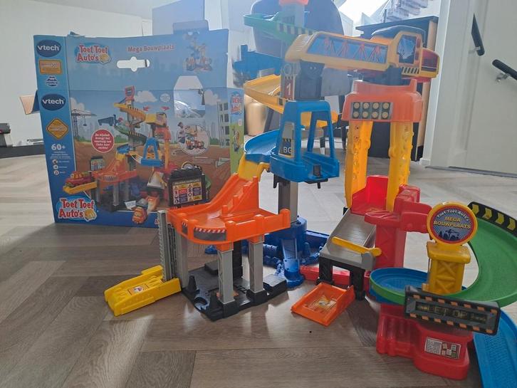 Toet Toet Auto's Banen - Mega Bouwplaats & Mickey, Kinderen en Baby's, Speelgoed | Vtech, Gebruikt, 2 tot 4 jaar, Ophalen