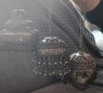 Lou Lou hangers, Ophalen