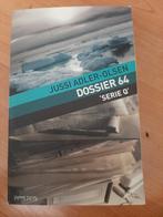 Jussi Adler-Olsen - Dossier 64, Jussi Adler-Olsen, Ophalen of Verzenden, Zo goed als nieuw, Nederland