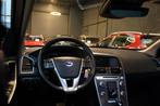 Volvo XC60 2.0 T6 R-Design | 306 PK | AUT | PANO | NAVI | AI, Auto's, Gebruikt, Met garantie (alle), Adaptive Cruise Control, Leder