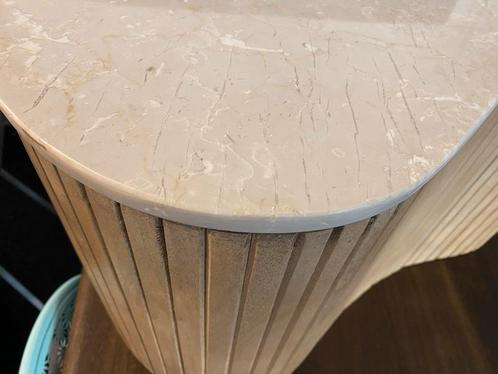 Bijzettafel Beige Marmer Mango Japandi 70x47 Kira, Huis en Inrichting, Tafels | Bijzettafels, Nieuw, Overige vormen, Minder dan 45 cm