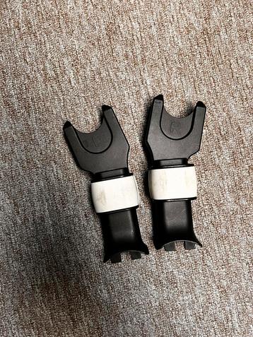 Maxicosi adapters beschikbaar voor biedingen
