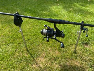 Karperhengel jrc defender 10ft 3.00lb/ x2 combat 5000 beschikbaar voor biedingen