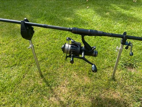 Karperhengel jrc defender 10ft 3.00lb/ x2 combat 5000, Watersport en Boten, Hengelsport | Karpervissen, Gebruikt, Werphengel, Ophalen of Verzenden