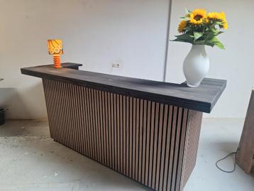 Balie Cocktail bar akoestische panelen akupanel steigerhout beschikbaar voor biedingen