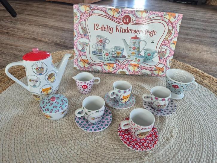 ZGAN Douwe Egberts Kinderservies – 12-delig, Kinderen en Baby's, Speelgoed | Speelkeukens, Zo goed als nieuw, Speelkeuken-accessoire