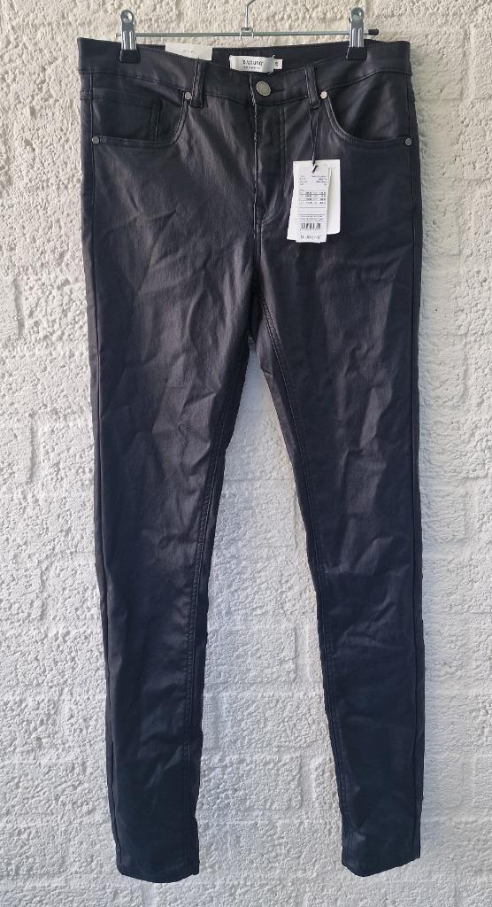 b.young Kato Kiko coated jeans zwart maat 30 nieuw, Kleding | Dames, Spijkerbroeken en Jeans, Nieuw, W30 - W32 (confectie 38/40)