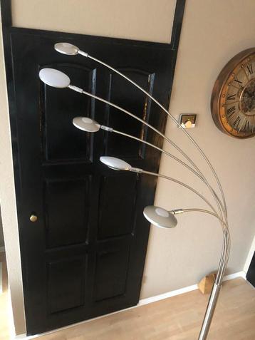 Mooie Design staan vloer lamp beschikbaar voor biedingen