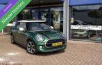 Mini 1.5 Cooper 60 Years Edition. Pano|Leer|HUD| LM, Auto's, Mini, 136 pk, Gebruikt, Met garantie (alle), 4 stoelen