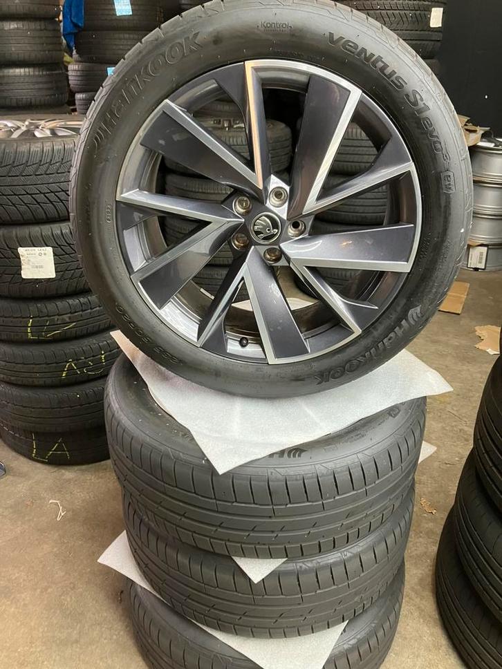 20 inch originele Skoda Enyaq velgen met zomerbanden / NIEUW, Auto-onderdelen, Banden en Velgen, Banden en Velgen, Zomerbanden