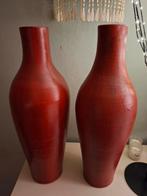 Twee Grote Rode Vazen, Huis en Inrichting, Woonaccessoires | Vazen, Ophalen