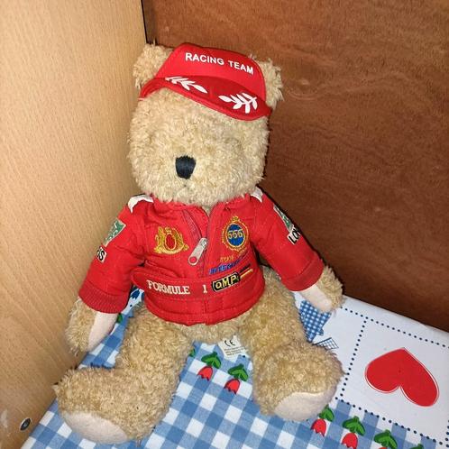 Formule I beer knuffel racing team 28 cm groot, Kinderen en Baby's, Speelgoed | Knuffels en Pluche, Beer, Ophalen of Verzenden