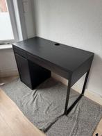 Bureau Micke Zwart, Huis en Inrichting, Ophalen, Zo goed als nieuw, Bureau