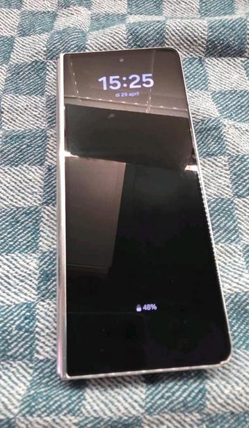 Nette Samsung Fold 5 256gb cream  beschikbaar voor biedingen