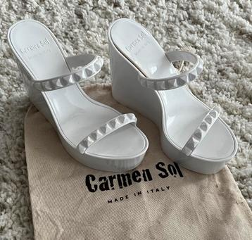 Carmen del Sol, sleehak slippers beschikbaar voor biedingen