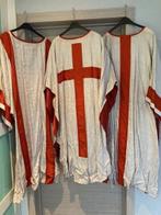 Set 1 witte kazuifel met twee dalmatieken, Antiek en Kunst, Ophalen of Verzenden