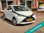 Toyota Aygo 1.0 VVT-i x-cite Airco Camera LMV Cruise - RIJKL, Voorwielaandrijving, Euro 5, Stof, Gebruikt