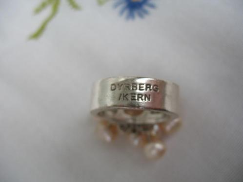 DYRBERG Kern zilveren ring met parels Vintage zeldzaam, Sieraden, Tassen en Uiterlijk, Ringen, Gebruikt, 18 tot 19, Zilver, Zilver