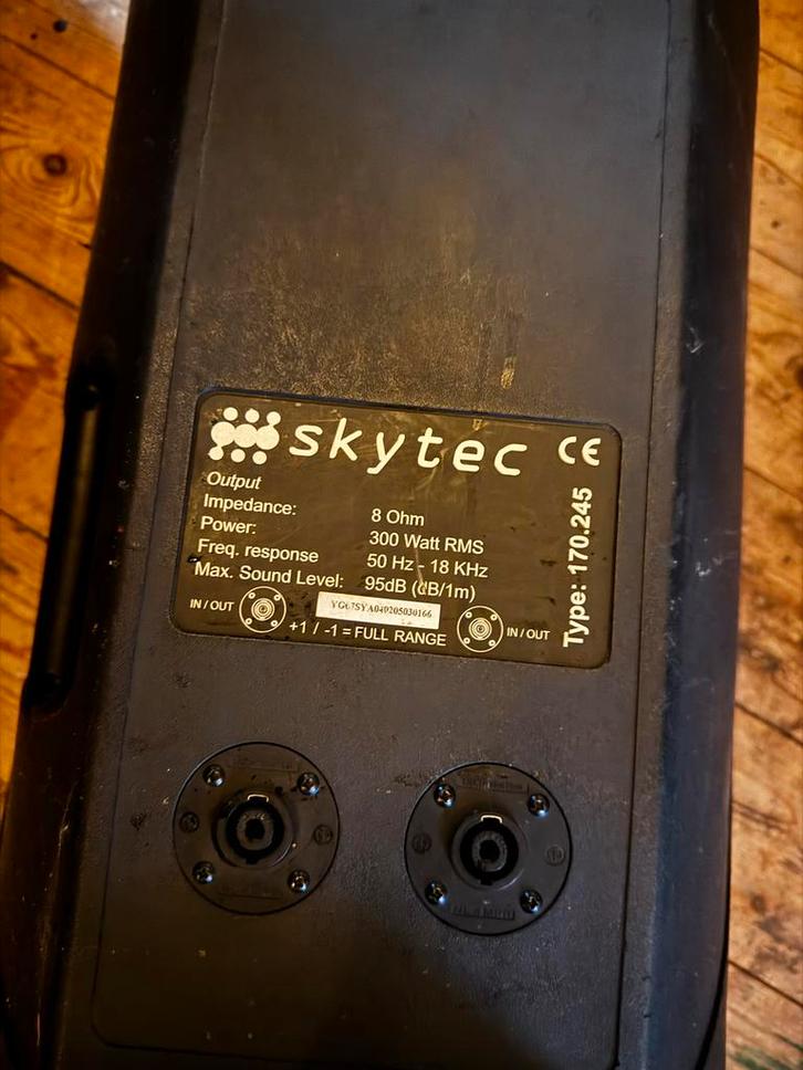 2 stuks Skytec Speaker - 300W, Audio, Tv en Foto, Luidsprekers, Gebruikt, Front, Rear of Stereo speakers, 120 watt of meer, Overige merken