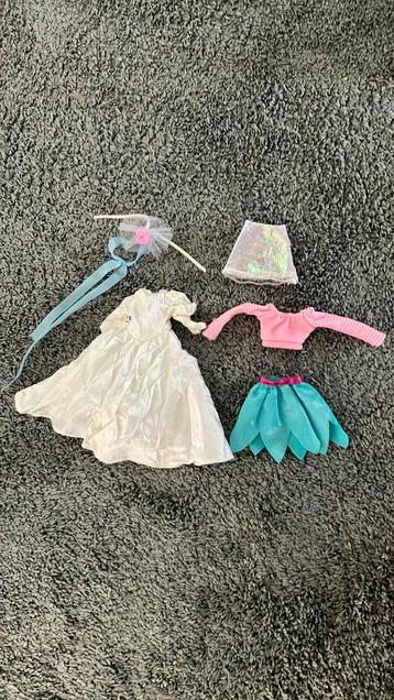 Barbie kleding set-jurkjes, rokken en accessoires beschikbaar voor biedingen