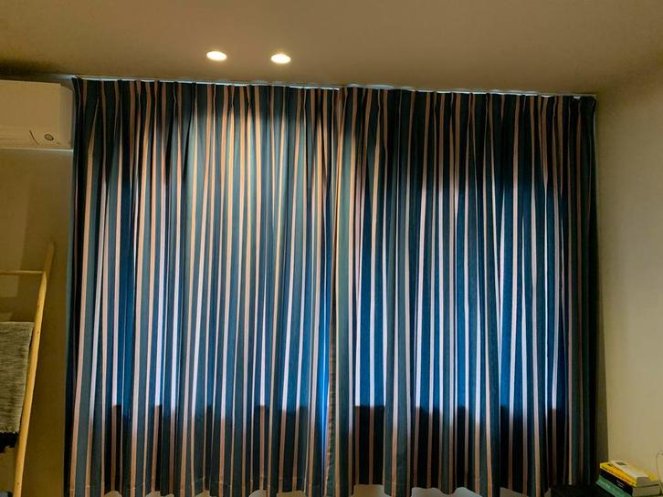 Mooie gestreepte gordijnen jeans blauw, Huis en Inrichting, Stoffering | Gordijnen en Lamellen, Zo goed als nieuw, 200 cm of meer