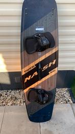 Naish traverse kite board S25, Watersport en Boten, Kitesurfen, Twintip, Ophalen, Zo goed als nieuw, Trapeze