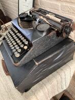 Antieke Triumph typemachine (vermoedelijk 2e wereldoorlog), Ophalen