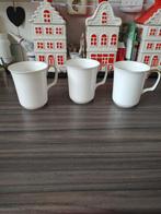Royal Albert Val Dor mokken, Huis en Inrichting, Keuken | Servies, Ophalen of Verzenden, Zo goed als nieuw, Overige stijlen, Kop(pen) en/of Schotel(s)