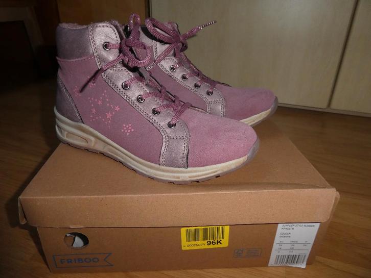 Nieuwe, warme winterschoenen Friboo maat 34, Kinderen en Baby's, Kinderkleding | Schoenen en Sokken, Nieuw, Laarzen, Meisje, Ophalen of Verzenden