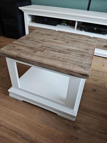 Salontafel Landelijk 60x60x45 beschikbaar voor biedingen