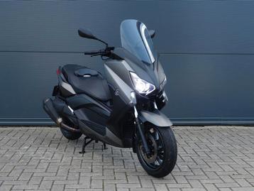 YAMAHA X MAX 400 ABS 2014 weinig KM Xmax AKRAPOVIC beschikbaar voor biedingen
