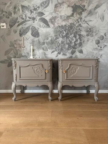 Queen Ann Nachtkastjes - Beige/Goud - Set van 2 beschikbaar voor biedingen