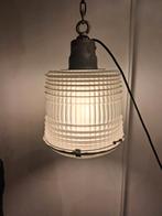 Vintage industriële Franse Holophane Hanglamp Industrieel, Ophalen, Gebruikt, Vintage industrieel, Glas