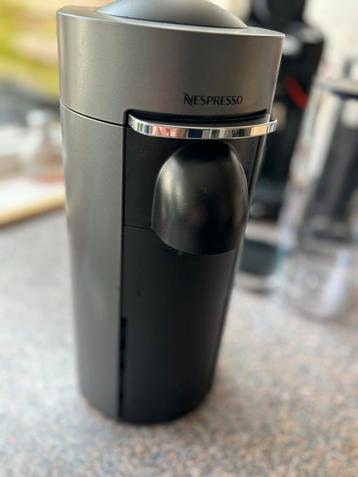 Magimix Nespresso Vurtuo titanium koffiemachine 