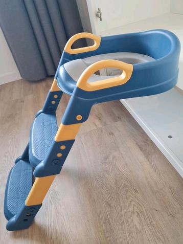 Wcbrilverkleiner met trapje, inklapbaar. beschikbaar voor biedingen