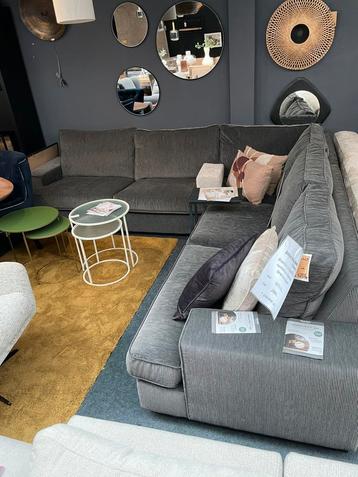 GROTE SHOWROOM UITVERKOOP – UrbanSofa BANKEN MET KORTING!! beschikbaar voor biedingen