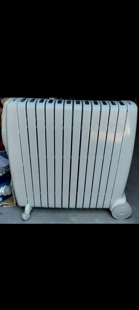 DeLonghi electrische radiator extra hoog rendement, Doe-het-zelf en Verbouw, Verwarming en Radiatoren, Gebruikt, Radiator, 800 watt of meer