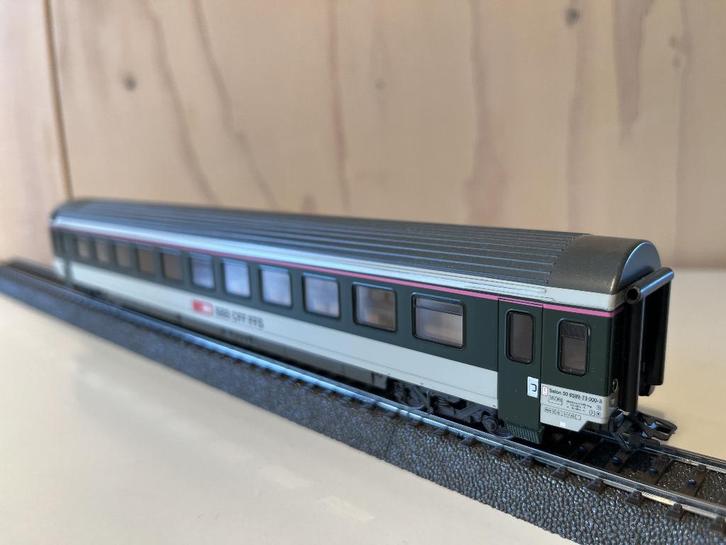 Märklin 42151 H0 salonrijtuig – SBB, Hobby en Vrije tijd, Modeltreinen | H0, Zo goed als nieuw, Wagon, Wisselstroom, Märklin, Ophalen of Verzenden