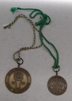 2 Vintage Carnavalsmedaille/Onderscheiding, Ophalen of Verzenden, Overige materialen, Nederland