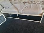 Eenpersoonsbed Flaxa met lattenbodem,
lades, en matras, Antiek en Kunst, Antiek | Meubels | Bedden, Ophalen
