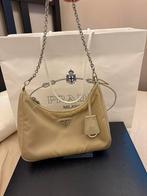 Prada nylon tas, Sieraden, Tassen en Uiterlijk, Tassen | Schoudertassen, Ophalen of Verzenden