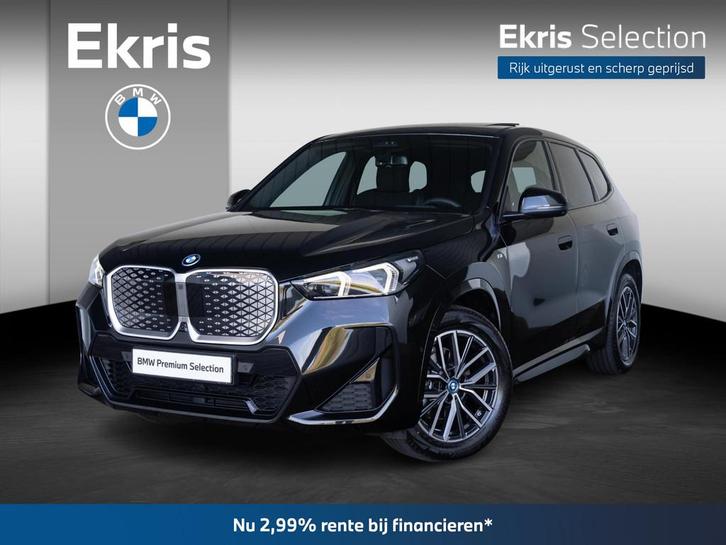 BMW iX1 eDrive20 | M Sportpakket | Innovation Pack | Verwarm, Auto's, BMW, Bedrijf, Te koop, iX1, 360° camera, ABS, Achteruitrijcamera