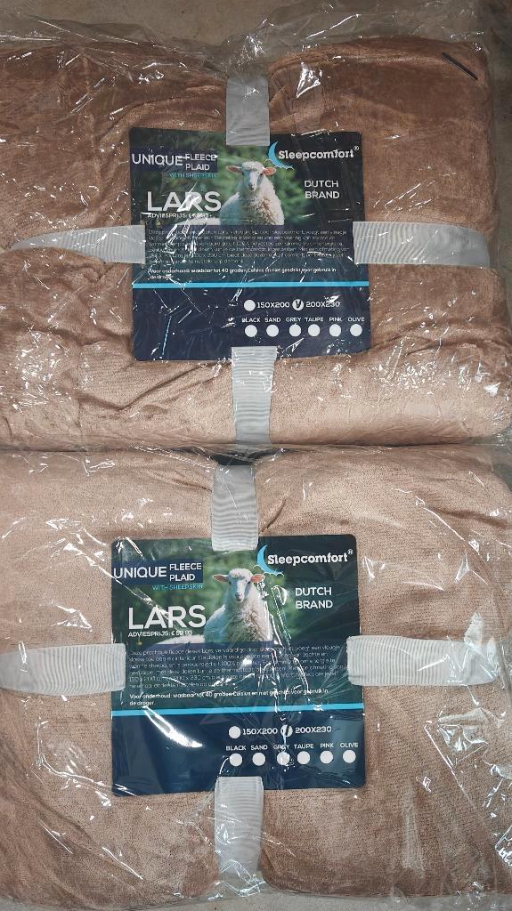 ACTIE! 2X Unique plaid Lars 230X200 Light Coffee, Huis en Inrichting, Woonaccessoires | Plaids en Woondekens, Nieuw, Ophalen of Verzenden