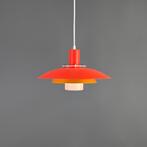 Oranje lamp, Scandinavisch design, Form light, Deense lamp, Huis en Inrichting, Lampen | Hanglampen, Ophalen of Verzenden, Zo goed als nieuw