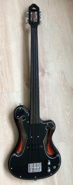 Eastwood EUB-1 fretloze 'scroll bass', Muziek en Instrumenten, Snaarinstrumenten | Gitaren | Bas, Fretloos, Zo goed als nieuw