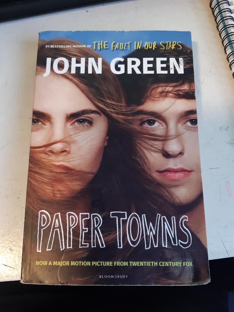 John Green-paper towns (Z202-91), Ophalen of Verzenden, Zo goed als nieuw