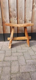 Robuuste teakhouten kruk, Ophalen, Gebruikt, Hout