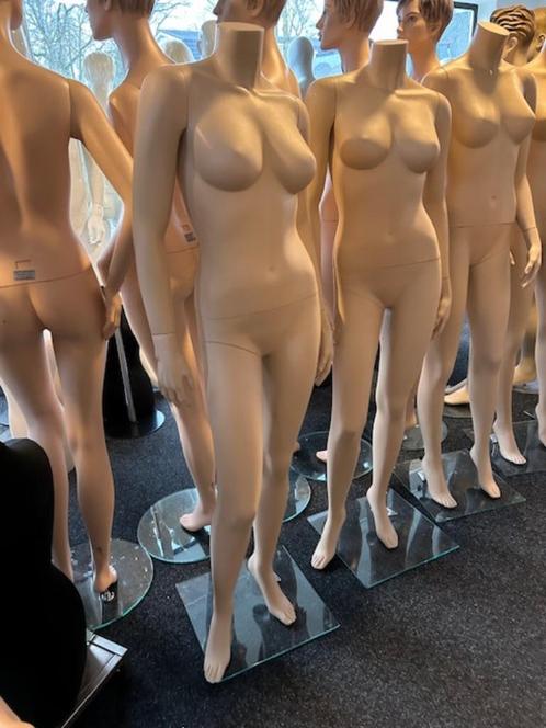 headless etalagepop etalagefiguur mannequin dames huidskleur, Kleding | Dames, Overige Dameskleding, Nieuw, Ophalen of Verzenden