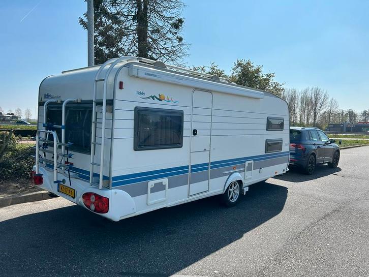 Hobby de luxe easy 540., Caravans en Kamperen, Caravans, Particulier, tot en met 6, 1000 - 1250 kg, Rondzit, Hobby, Lengtebed