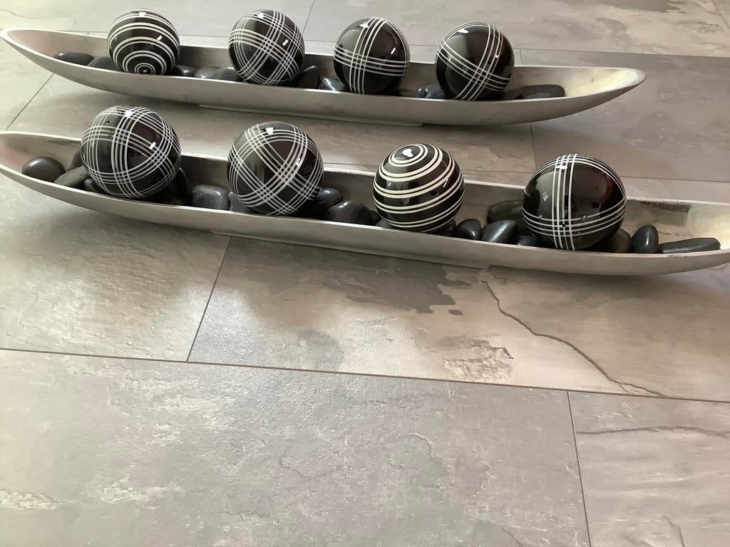 Te koop decoratieve schalen met stenen ballen, Ophalen of Verzenden